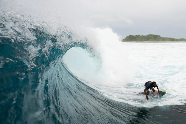 Ahmed Ammaday Agil, Four Seasons Maldives Surfing Championships Trophy, Sultans, Maldivas. Foto: Jon Frank.