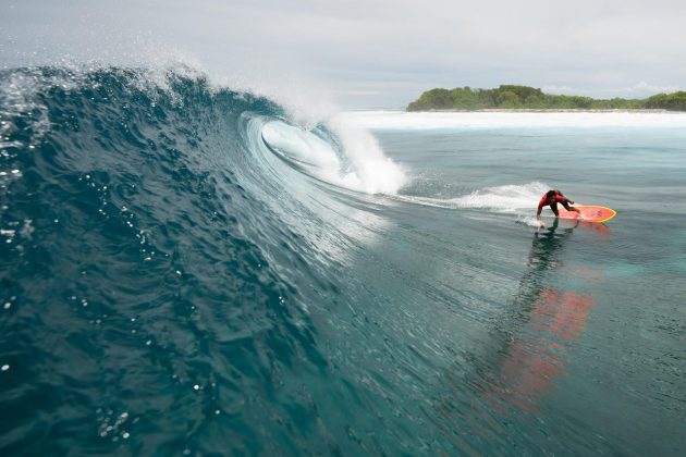 Mikey February, Four Seasons Maldives Surfing Championships Trophy, Sultans, Maldivas. Foto: Jon Frank.