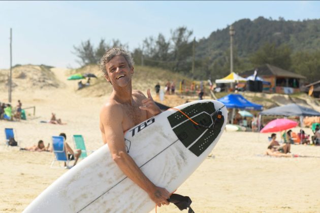 Guga Kuerten, Fico Kids and Kings 2024, Praia da Joaquina, Florianópolis (SC). Foto: Márcio David.