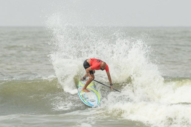 Adriano Trinca Ferro, CBSurf BC Surf Festival, Praia Central, Camboriú (SC). Foto: Márcio David.