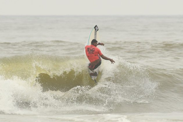 Itim Silva, CBSurf BC Surf Festival, Praia Central, Camboriú (SC). Foto: Márcio David.