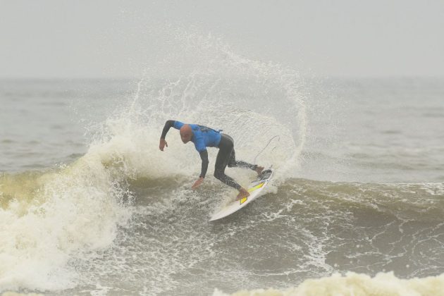 Klinger Peixoto, CBSurf BC Surf Festival, Praia Central, Camboriú (SC). Foto: Márcio David.