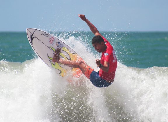 Artur Silva, Francês Surf Festival, Marechal Deodoro (AL). Foto: Alexandre Gondim.