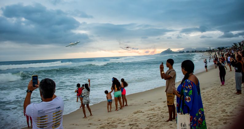 Esquadrilha Ceu, Corona Saquarema Pro 2024, Praia de Itaúna (RJ). Foto: Esquadrilha Ceu.