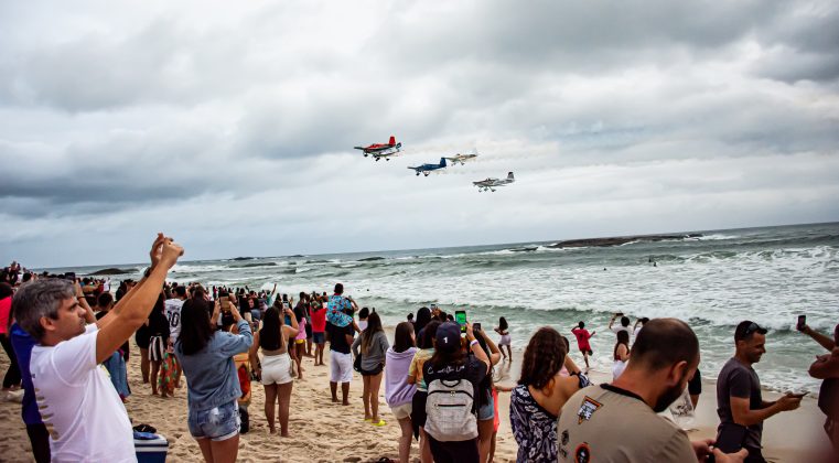 Esquadrilha Ceu, Corona Saquarema Pro 2024, Praia de Itaúna (RJ). Foto: Esquadrilha Ceu.