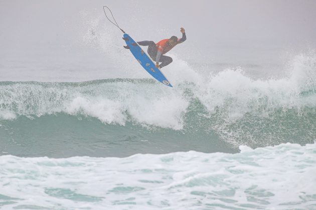 Edgard Groggia, Ericeira Pro 2024, Ribeira D'Ilhas, Portugal. Foto: WSL / Masurel.