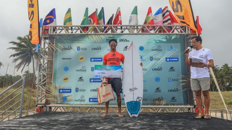 Fabricio Bulhões, Francês Surf Festival, Marechal Deodoro (AL). Foto: Fabio Barrios de Oliveira.