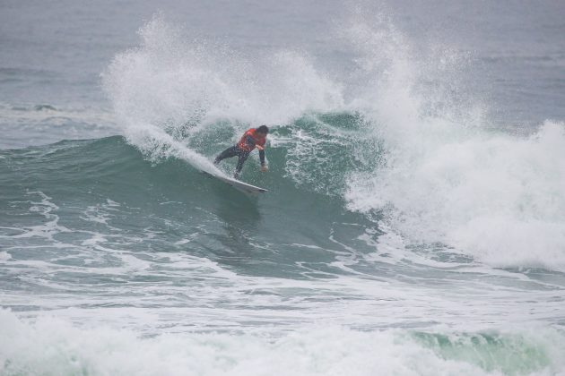 Leonardo Fioravanti, Ericeira Pro 2024, Ribeira D'Ilhas, Portugal. Foto: WSL / Masurel.