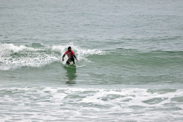 Luiz Torres, Guarujaense de Bodyboard, Praia do Tombo, Litoral de São Paulo. Foto: Ricardo Santos.