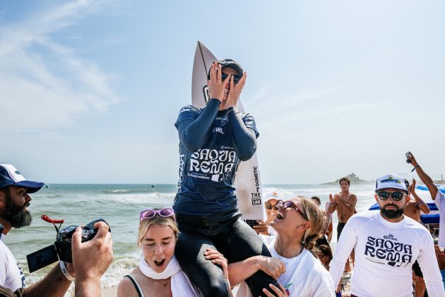 Macy Callaghan, Corona Saquarema Pro 2024, Itaúna, Rio de Janeiro. Foto: WSL / Thiago Diz.