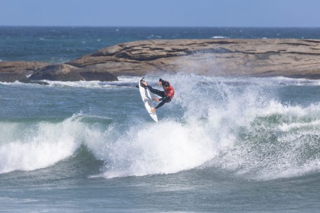 Mateus Herdy, Corona Saquarema Pro 2024, Itaúna, Rio de Janeiro. Foto: WSL / Daniel Smorigo.