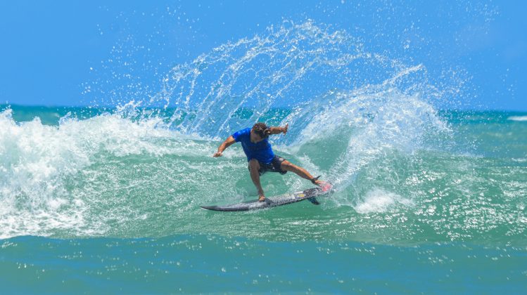 Mateus Sena, Francês Surf Festival, Marechal Deodoro (AL). Foto: Fabio Barrios de Oliveira.