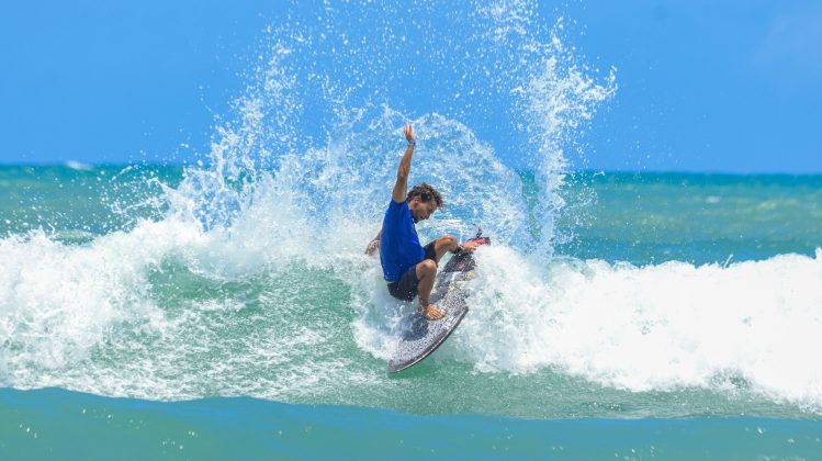 Mateus Sena, Francês Surf Festival, Marechal Deodoro (AL). Foto: Fabio Barrios de Oliveira.