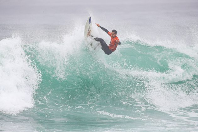 Maxime Huscenot, Ericeira Pro 2024, Ribeira D'Ilhas, Portugal. Foto: WSL / Masurel.