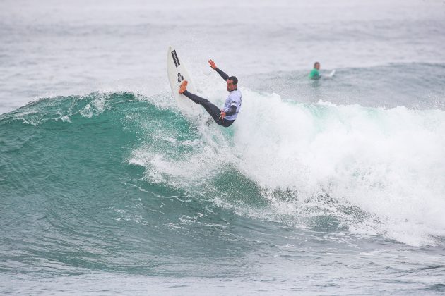 Maxime Huscenot, Ericeira Pro 2024, Ribeira D'Ilhas, Portugal. Foto: WSL / Masurel.