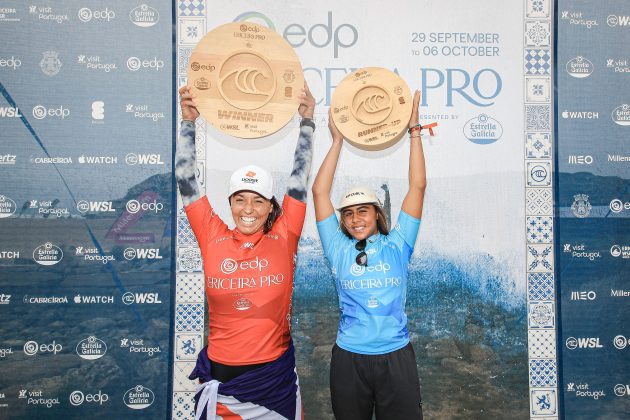 Sally Fitzgibbons e Tya Zebrowski, Ericeira Pro 2024, Ribeira D'Ilhas, Portugal. Foto: WSL / Masurel.