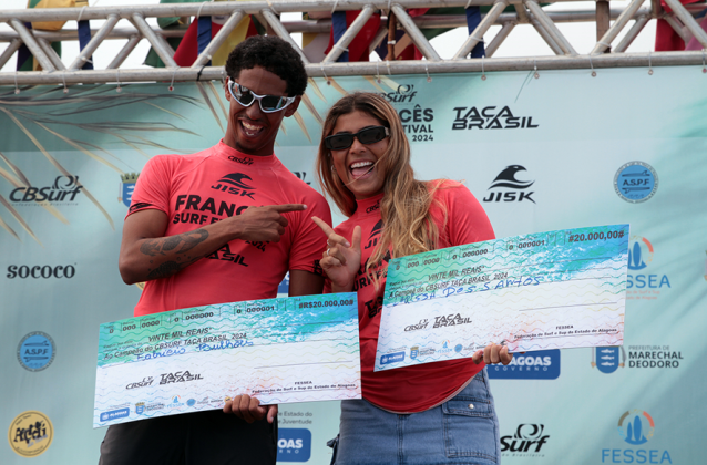 Fabricio Bulhões e Larissa dos Santos, Francês Surf Festival, Marechal Deodoro (AL). Foto: Alexandre Gondim.