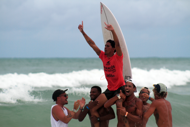 Fabricio Bulhões, Francês Surf Festival, Marechal Deodoro (AL). Foto: Alexandre Gondim.