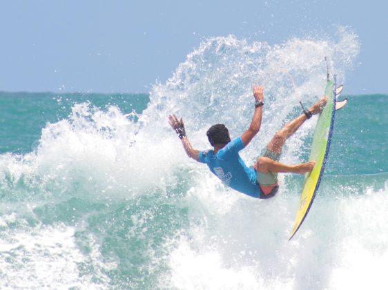 Junior Rocha, Pernambucano de Surf 2024, Praia do Cupe, Porto de Galinhas, Ipojuca (PE). Foto: Alexandre Gondim.