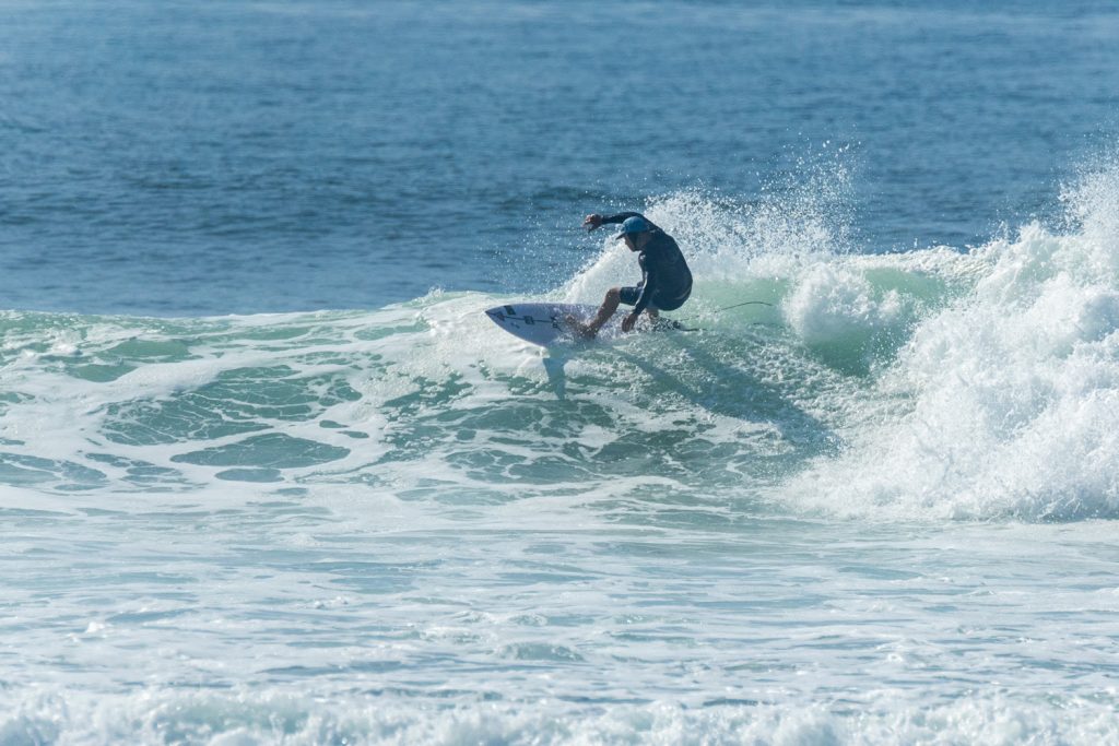 Carlos Knoll compete na categoria Kahuna. 