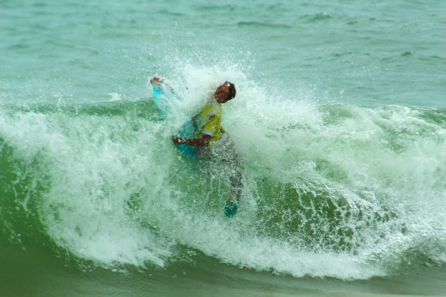 André Barros, Brasileiro Open de Bodyboard, Praia de Itaparica, Vila Velha (ES). Foto: Will Simmer.