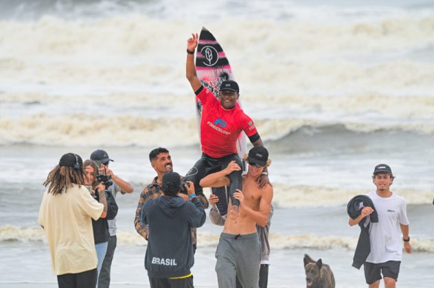 Cauã Costa, CBSurf Taça Brasil 2024. Praia dos Molhes, Torres (RS). Foto: David Castro / @davidcastrophotos.