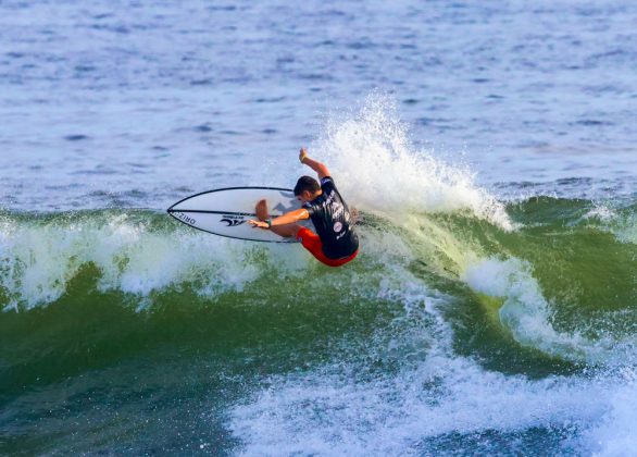 Nicolas Oliveira, Corona Alas Pro Tour, El Paredón, Guatemala. Foto: Divulgação.