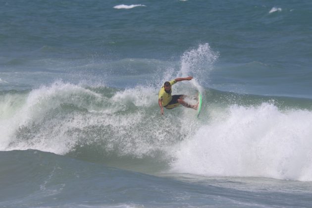 Glauciano Rodrigues, Ponte Surf Final Heat, Ponte Metálica, Praia de Iracema, Fortaleza (CE). Foto: Lima Jr..