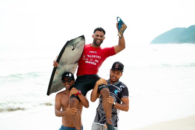 Bodyboard Super Tubos, Praia de Maresias, São Sebastião (SP). Foto: @Cinelinbr.