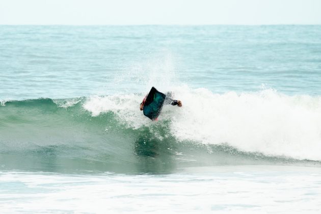 Bodyboard Super Tubos, Praia de Maresias, São Sebastião (SP). Foto: @Cinelinbr.