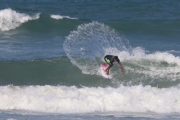 Isaias Silva, Ponte Surf Final Heat, Ponte Metálica, Praia de Iracema, Fortaleza (CE). Foto: Lima Jr..