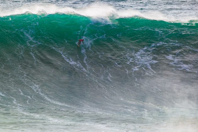 Lucas Chumbo Chianca, Tudor Nazaré Big Wave Challenge 2024/2025, Portugal. Foto: WSL / Poullenot.