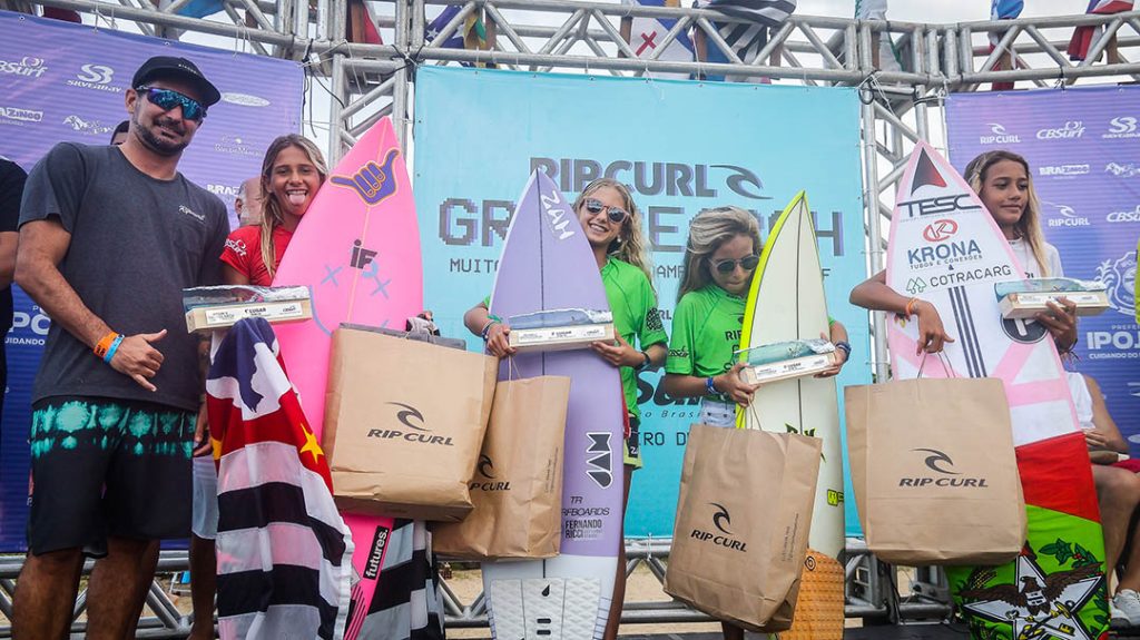 Valentina Zanoni leva caneco da última etapa do CBSurf Rip Curl Grom Search 2024.