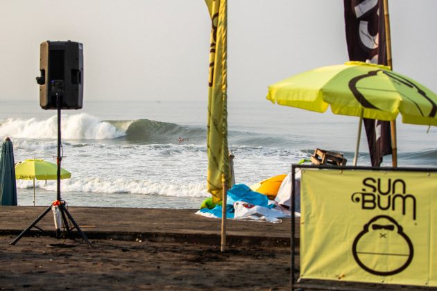 Rip Curl Grom Search, Praia de Pererenan, Bali, Indonésia. Foto: Divulgação.