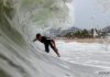 Daniel Fachini domina shorebreak