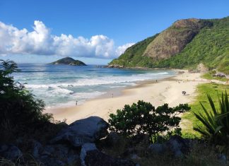 Rio controla acesso às praias