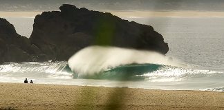 Sonho indonésio em Nazaré