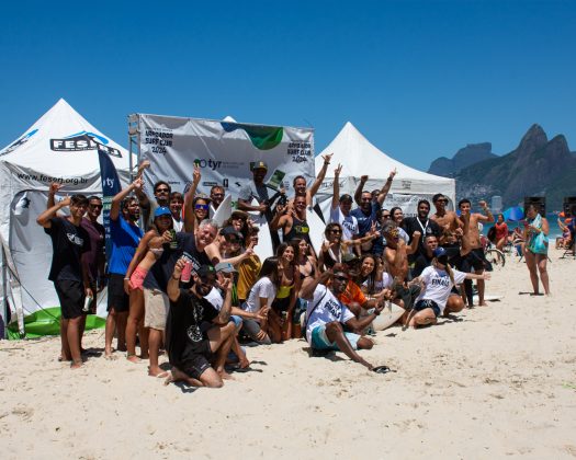 Pódio geral, Arpex Finals, 2ª etapa do circuito Tyr Energia Arpoador Surf Club 2024. Foto: Federico Zambonini.