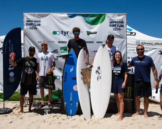 Pódio da categoria Open, Arpex Finals, 2ª etapa do circuito Tyr Energia Arpoador Surf Club 2024. Foto: Federico Zambonini.