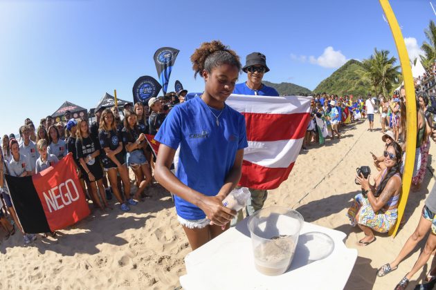 Maria Eduarda, CBSurf Rip Curl Grom Search, Praia do Tombo, Guarujá (SP). Foto: Márcio David.