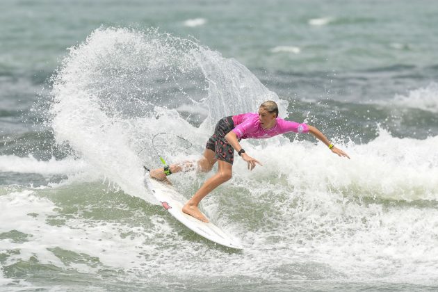 Anuar Chiah, CBSurf Rip Curl Grom Search, Praia do Tombo, Guarujá (SP). Foto: Márcio David.