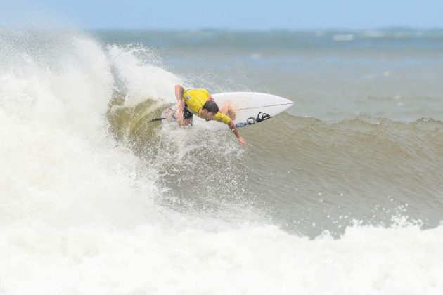 Santiago Muniz, Jogos Abertos de Santa Catarina, Praia do Matadeiro, Florianópolis. Foto: Márcio David.