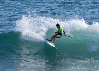 Aline é campeã em El Salvador