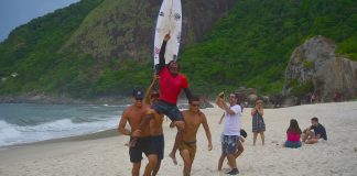 Buzianos festejam na Prainha