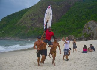 Buzianos festejam na Prainha