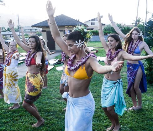 Cerimônia para Tiare Beatriz Couto, Waialua, Havaí. Foto: Keale Lemos.