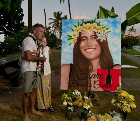 Danilo Couto, Cerimônia para Tiare Beatriz Couto, Waialua, Havaí. Foto: Keale Lemos.