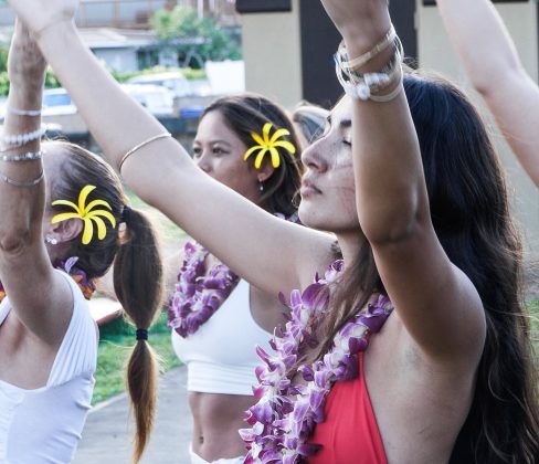 Cerimônia para Tiare Beatriz Couto, Waialua, Havaí. Foto: Keale Lemos.