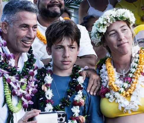 Danilo Couto e família, Cerimônia para Tiare Beatriz Couto, Waialua, Havaí. Foto: Keale Lemos.