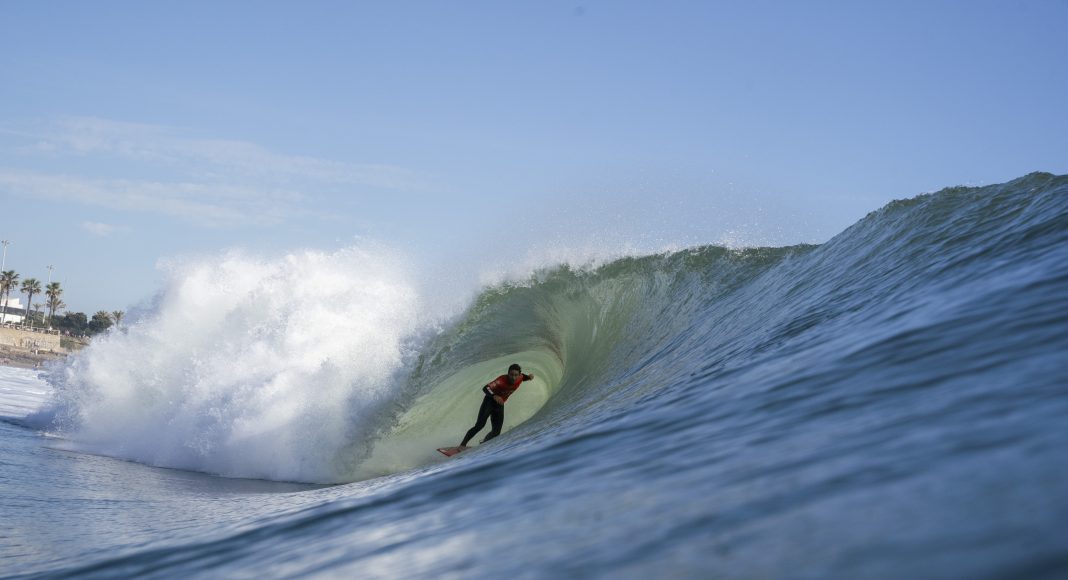 Bruno Santos, Capítulo Perfeito powered by Billabong, Carcavelos, Portugal. Foto: Henrique Saraiva.